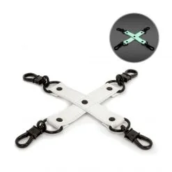 Nsnovelties Croix D'Entraves Photoluminescent Glo