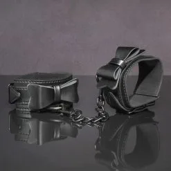 Sportsheets Menottes Nœud Papillon Sincerely -Fetish bdsm boutique menottes noeud papillon sincerely 03