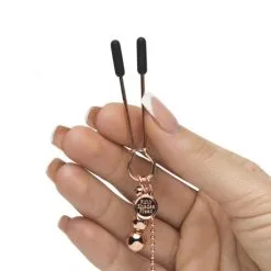 Fifty Shades Freed Pinces à Seins Et Clitoris All Sensation 13 Fifty Shades Freed Pinces à Seins Et Clitoris All Sensation -Fetish bdsm boutique pince seins clitoris all sensation fifty shades freed 5